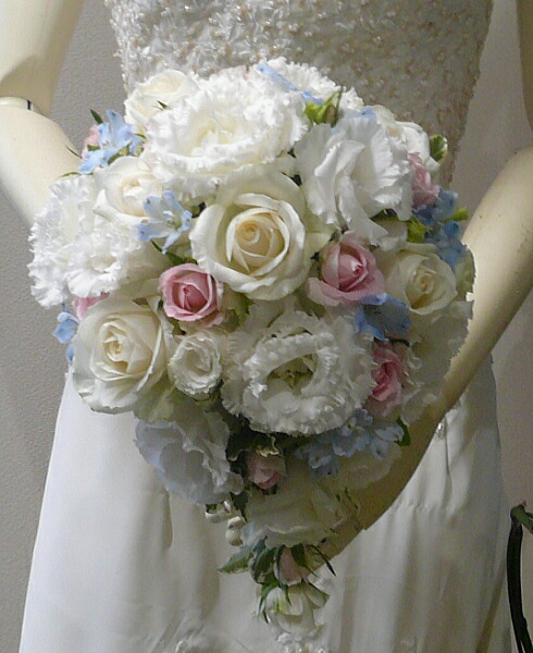 大切な ブーケ ブライダルブーケ ブートニア付き ウエディングブーケ 生花 オーバルブーケ ホワイト ピンク ブルー小花付き クール便付き Tix Life