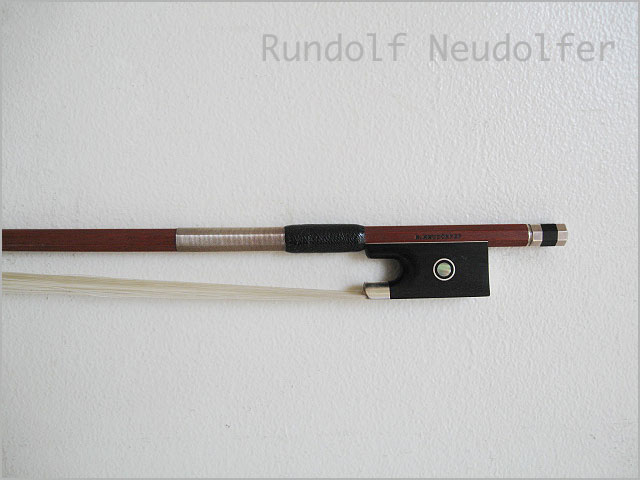 【楽天市場】Rudolf Neudolfer・ルドルフ・ノイドルファー / ・4/4サイズ用 バイオリン用弓【smtb-tk】：bloomz