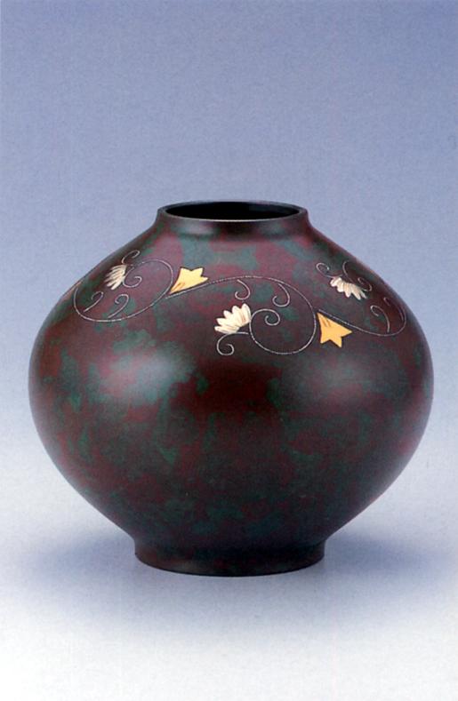 花器・花瓶■ 寿型 7号 彫金銀唐草 ■銅製 紙箱入り【高岡銅器】175d82-04|仏具徳