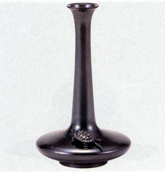 花器・花瓶■　花器　６．５寸平貫通型(亀付)　■瑞峰作　青銅(ブロンズ)製　紙箱入り【高岡銅器】