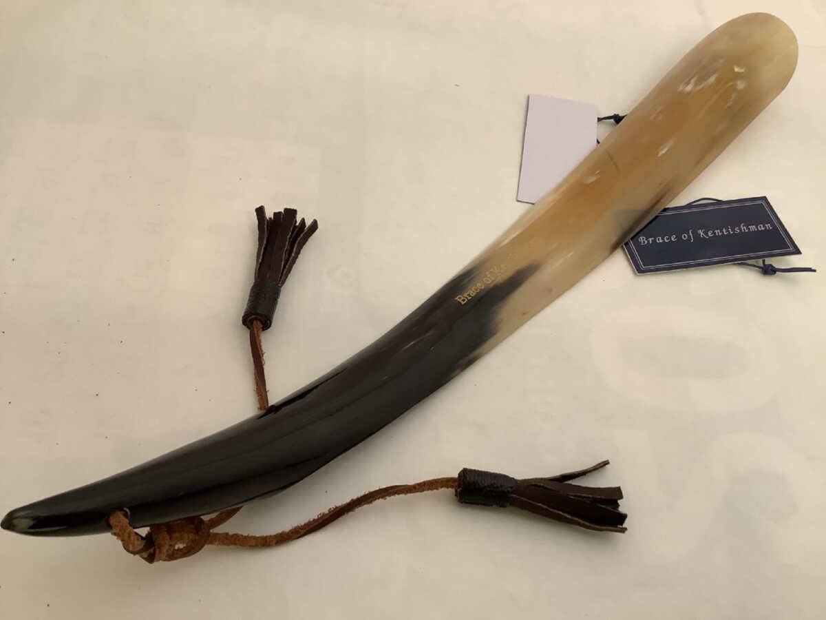 父の日 Horn Of 本水牛角 靴ベラ 靴べら シューホーン 靴ケア用品 アクセサリー 靴べら 紳士用 Shoehorn リアルシューホーン N16 A N066 Brace ホーン 本水牛角 Brace Of Kentishman謹製 Of Kentishman 父の日 Horn Of 本水牛角 靴ベラ 靴べら シューホーン 靴ケア用品 アクセサリー 靴べら 紳士用 Shoehorn リアルシューホーン N16 A N066 Brace ホーン 本水牛角 Brace Of Kentishman謹製 Of Kentishman