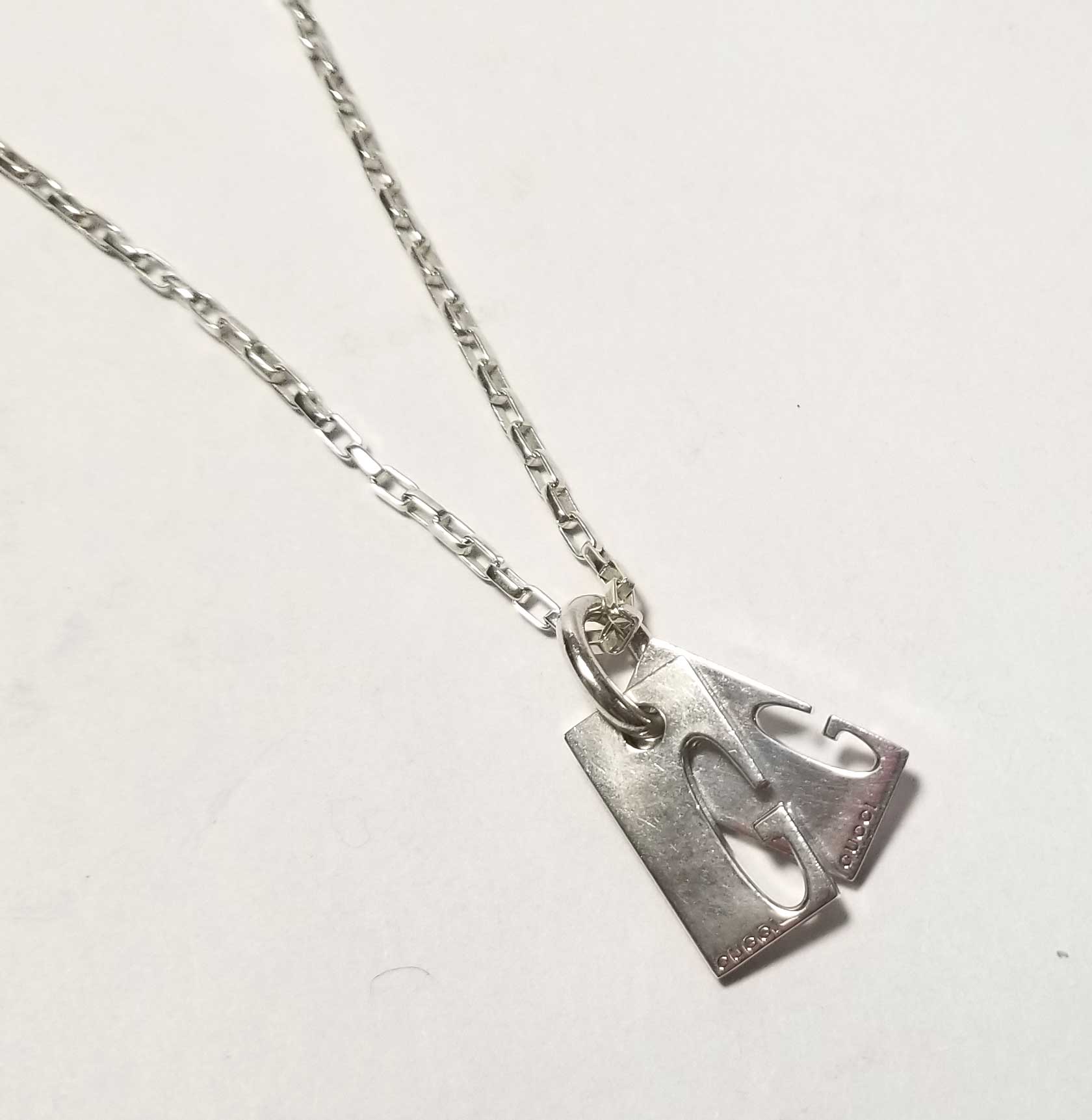 グッチ ネックレス Wプレート Gマーク プレート シルバーネックレス シルバー SV925 メンズ レディース ペンダント GUCCI 【中古】|ブランディール店