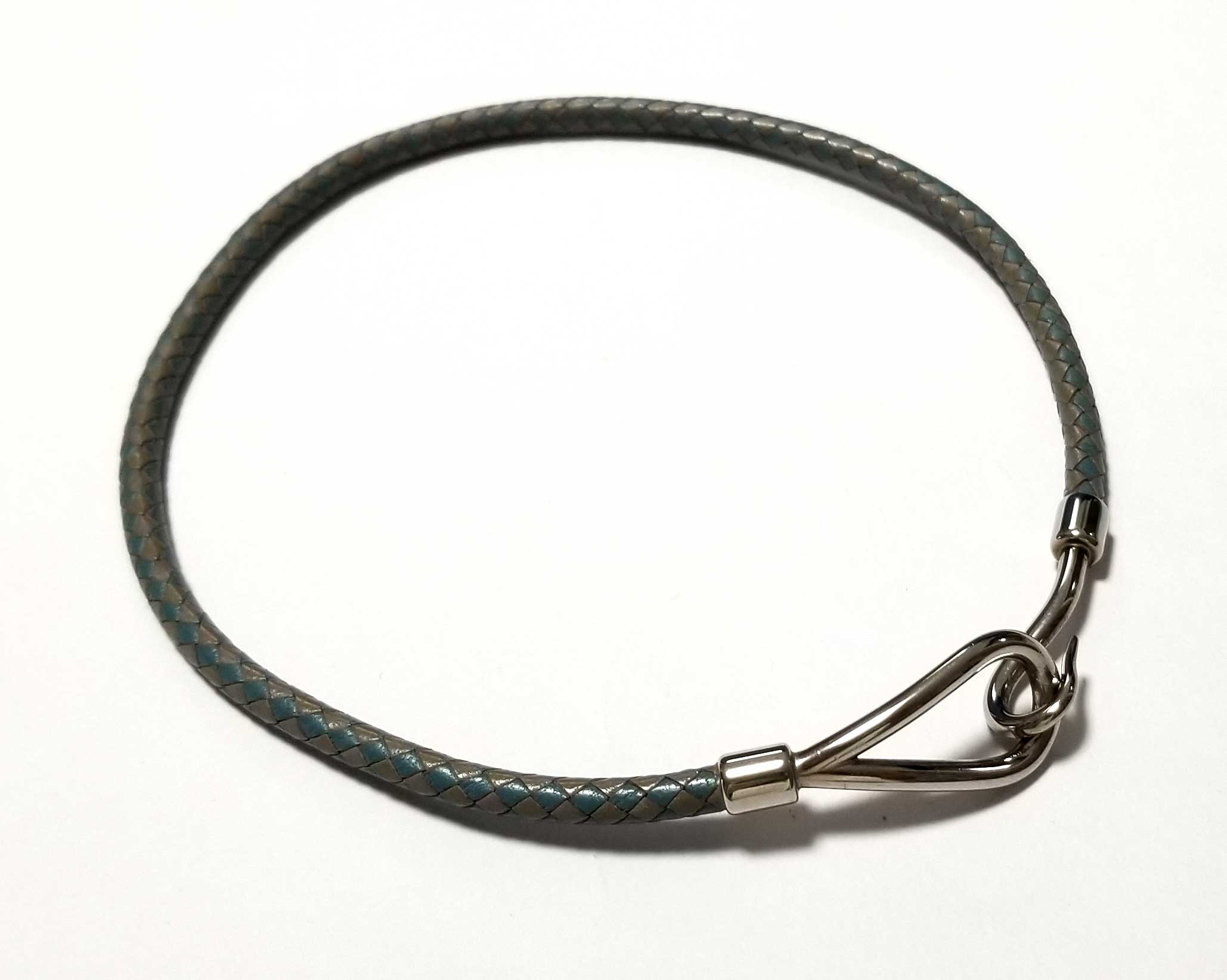 入手困難 HERMES ジャンボ ブレスレット グレー シルバー金具 HERMES エルメス ジャンボブレスレット 編み込みレザー グレー系
