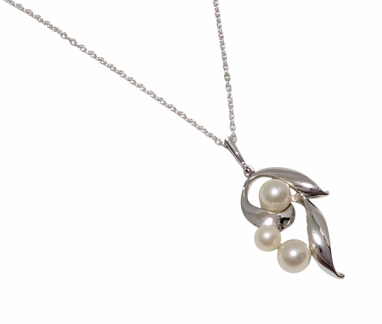 ミキモト ペンダント 真珠 SV シルバー素材 パールペンダント パール3個 アクセサリー MIKIMOTO アコヤパール レディース 女性用 ネックレス 【中古】