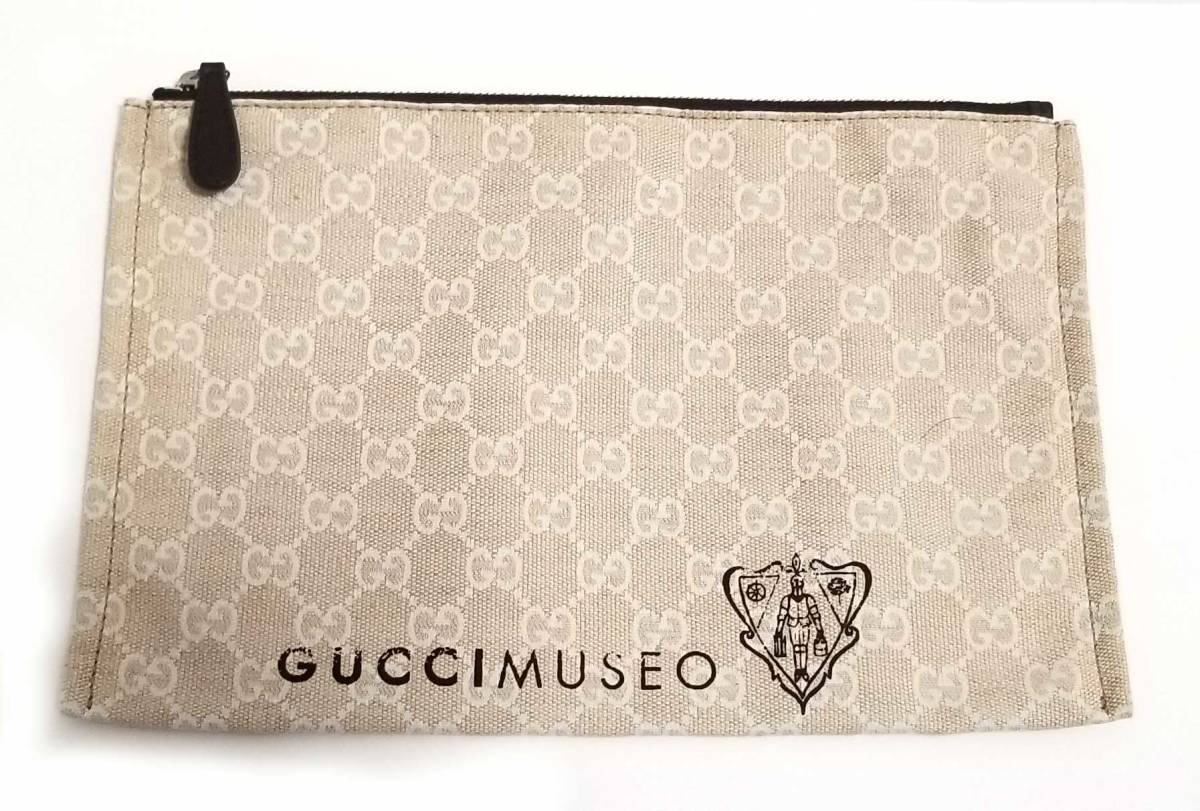 値下げ　GUCCI　グッチ　花柄のポケットティッシュケース 4個セット グッチ ティッシュケース ポケットティッシュケース フラワー 花