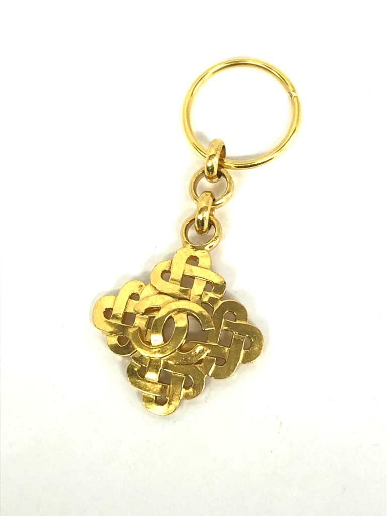 sk CHANEL シャネル　キーホルダー　ココマーク　破損部分あり 楽天市場】【中古】 CHANEL シャネル キーホルダー 96A ココ