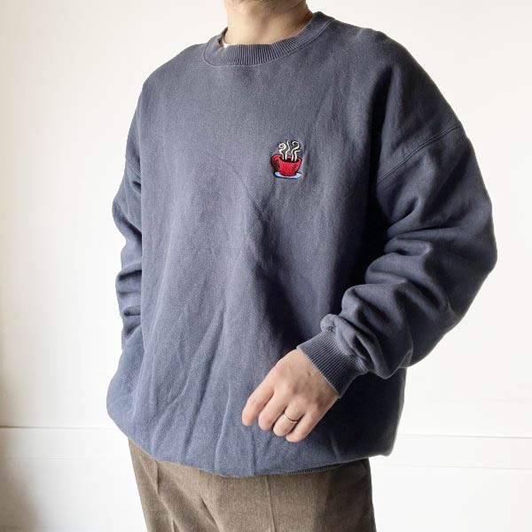 コーヒー刺繍入り クルーネック スウェット フェード紺系 XL程度 針抜きリブ ビンテージ D151【中古】【古着】【メンズ】【通販】【BTPX】