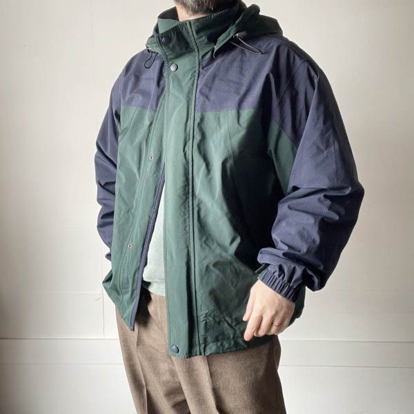 美品 90s-00s Eddie Bauer EBTEK ゴアテックス 上衣 M 緑系×紺系 エディーバウアー パーカー ビンテージ D153【中古】【古着】【メンズ】【通信販売】【BTOM】