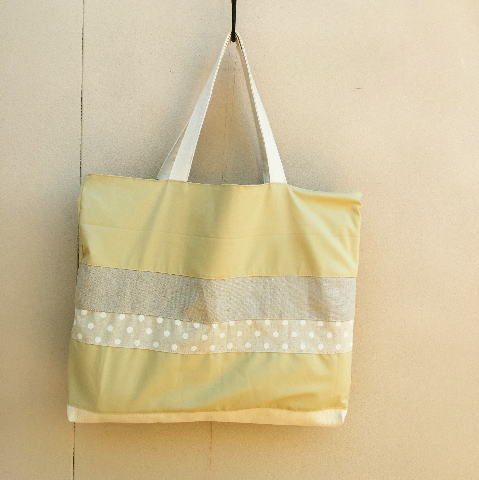 洗える クリーム色とベージュドットのボーダー手作りレッスンバッグと巾着袋セット お祝い お稽古バッグ お誕生日 かわいい てさげバッグ ギフト コットン サブバッグ スクールバッグ セカンドバッグ プレゼント ラッピング対応 可愛い 在庫1 女の子 男の子 綿 直営店 在庫1