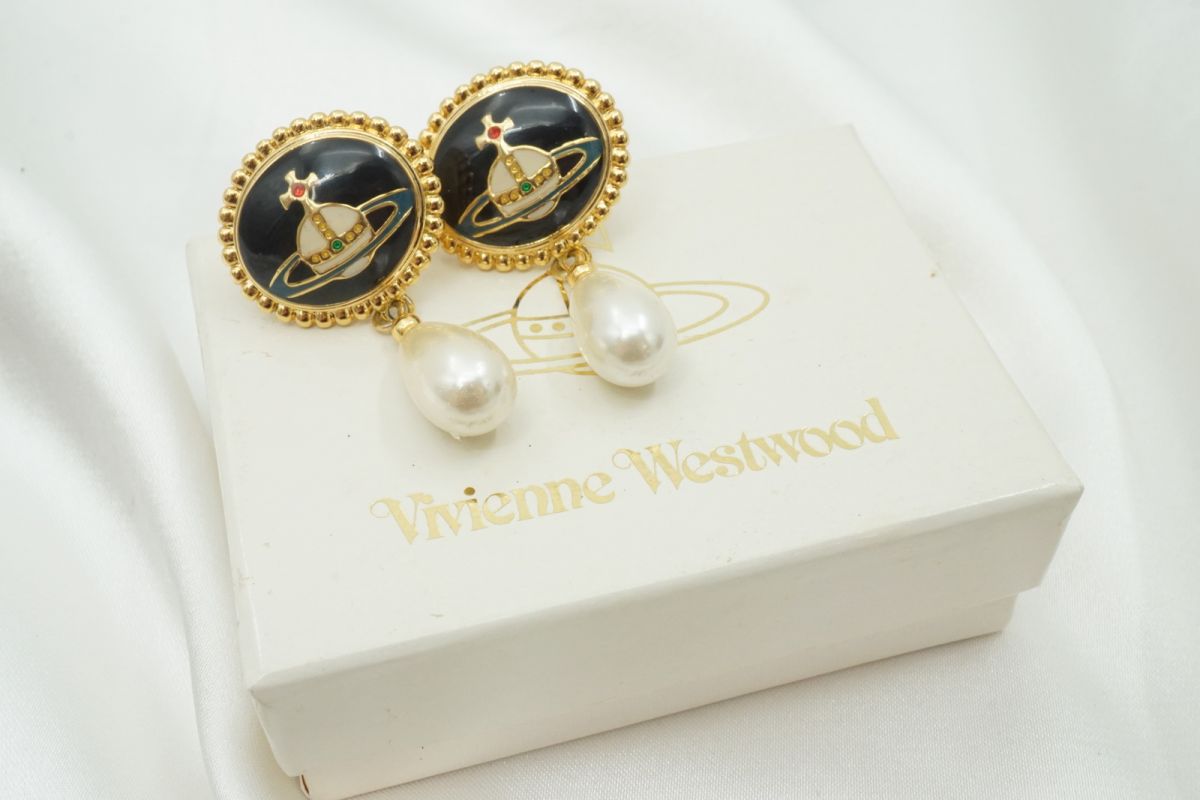 ヴィヴィアン ウエストウッド ヴィンテージ ピアス オーブ エナメルボタン パール 金 ゴールド Vivienne Westwood 6554j|バイクレイジー 店
