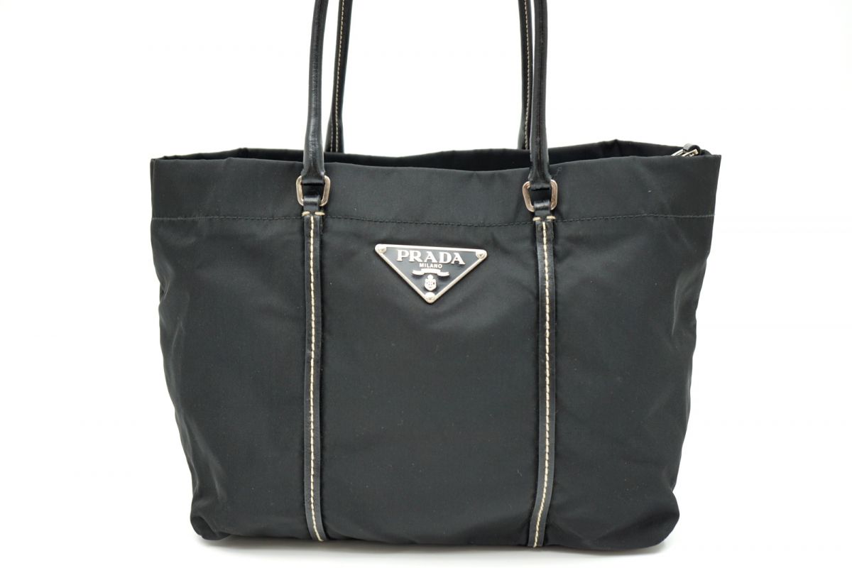 ✨美品✨プラダ Prada フリル ハンドバック ナイロン ブラック ✨美品✨プラダ Prada フリル ハンドバック ナイロン ブラック