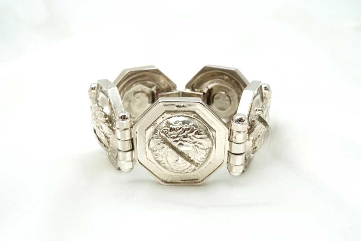 新品未使用　ヴェルサーチェ　VERSACE バングル グレカ バングル ブレスレット ゴールド | VERSACE JP