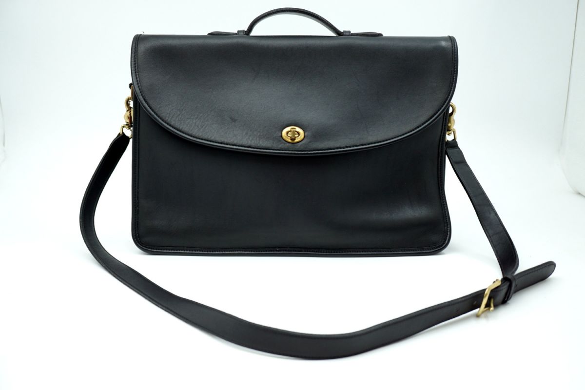 新品　COACH 2wayブリーフケース　ブラック　 A4、PC収納可能 新品 COACH 2wayブリーフケース ブラック A4、PC収納可能 コーチ