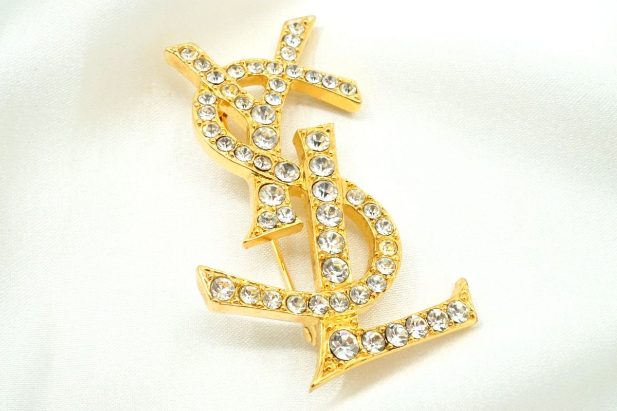 楽天市場】【返品OK】 イヴ サンローラン YSLロゴ ゴールドカラー 回転