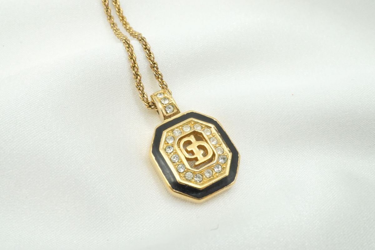 楽天市場】Dior ディオール ネックレス RIBBON リボン N1874HOMMT