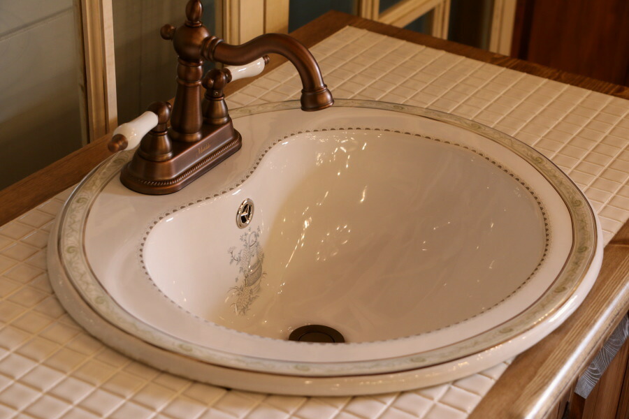 楽天市場 カントリー風 アンティーク風 ナチュラル風 輸入洗面ボウル ホワイト 洗面台 洗面ボウル B 004 ３穴 キャンドールインテリア