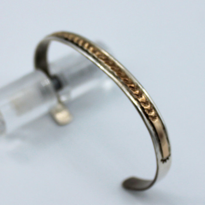 感謝の声続々 インディアン ジュエリー バングル ネイティブアメリカン Navajoナバホ族シルバー925 14kgf 14