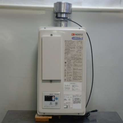 【中古】(代引不可)2019年製 ノーリツ GQ-C1622WZD-FH エコジョーズ 給湯器 都市ガス 給湯専用 16号 屋内壁掛 厨房 W350D280H640mm 30kg 厨房用