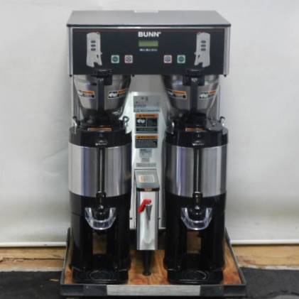 【中古】2019年製 BUNN デュアルDBC TF ポット式 ブルーワー ドリップ 珈琲 製造会社 W56D50(+9)H91珊 単相200V 3.7kw 5.7L