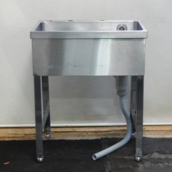 【中古】業務用 ステンレス 1槽 シンク W650 D470 H800mm 厨房 槽内寸W61D39深23cm W65D47cm 水栓穴、ビス穴あり