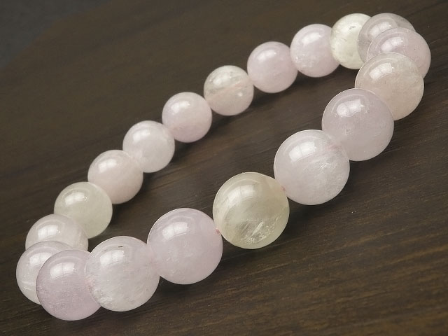 楽天市場】ケニア産 パラサイト セリコ隕石 ペンダントトップ 24×17mm