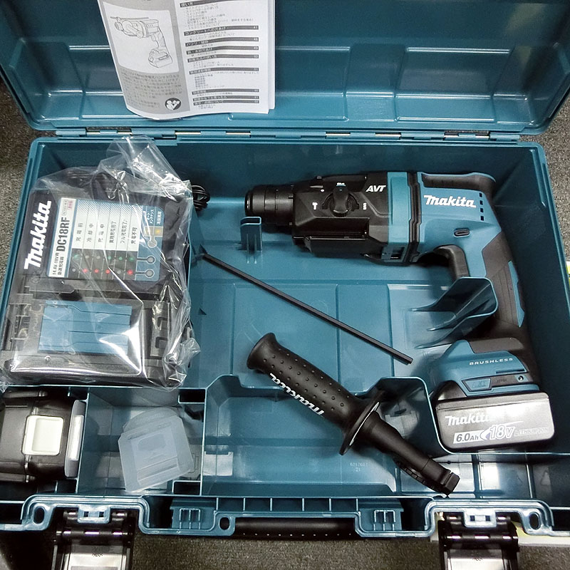 ランキング上位のプレゼント マキタ makita 18mm 充電式 ハンマドリル 青 HR182DRGX 黒 HR182DRGXB バッテリ充電器付属  集じんシステム別売