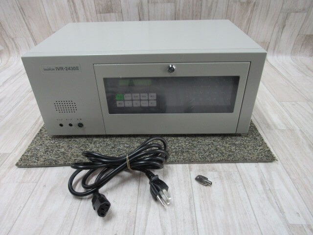 【中古】【鍵付】 IVR-2430II (JFC-60M KFC-60M) TAKACOM/タカコム 音声応答転送装置 収容回線数6(6回線×1) 【ビジネスホン 業務用 電話機 本体】