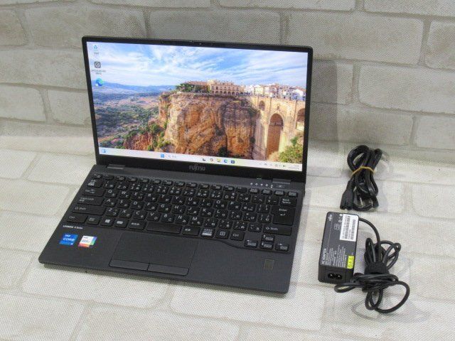 【中古】 \u003cBR\u003e富士通 LIFEBOOK U9311/HX \u003cBR\u003e【 Win11 Pro / i5-1135G7 / 8.00GB / SSD:256GB 】 \u003cBR\u003e【 中古 商行為電話機 マイコン お役目用 電話 本体】\u003cBR\u003e\u003cBR\u003e