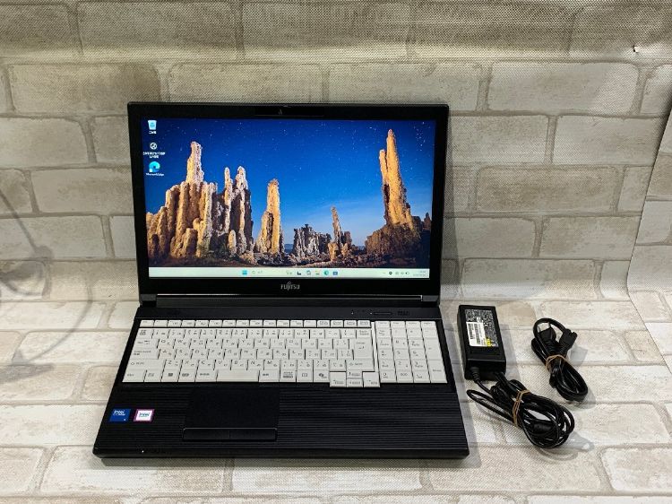 【中古】 富士通 LIFEBOOK A5513/RX 【 Win11 Pro / Core 5 120U / 24.0GB / SSD:256GB 】 【 中古 ビジネスホン パソコン 業務用 電話機 本体】｜日商電販　店
