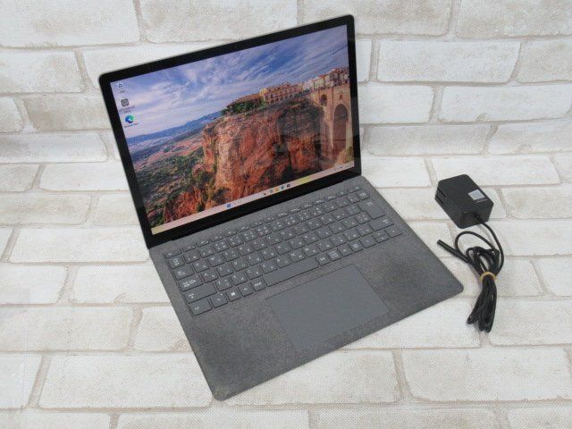 【中古】 \u003cBR\u003eMicrosoft Model:1867 Surface Laptop 3 \u003cBR\u003e【 Win11 Pro / i5-1035G7 / 8.00GB / SSD:256GB 】 \u003cBR\u003e【 中古 商行為電話機 マイコン 御役目用 電話 本体】\u003cBR\u003e\u003cBR\u003e