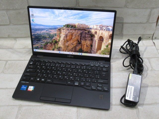 【中古】 \u003cBR\u003e富士通 LIFEBOOK U9311/HX \u003cBR\u003e【 Win11 Pro / i5-1135G7 / 8.00GB / SSD:256GB 】 \u003cBR\u003e【商行為電話機 お役目用 電話 本体】\u003cBR\u003e\u003cBR\u003e