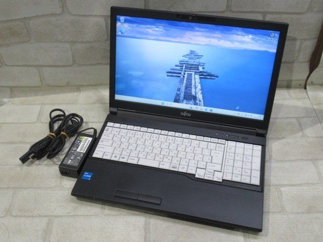 【中古】 \u003cBR\u003e富士通 LIFEBOOK A5513/MX \u003cBR\u003e【 Win11 Pro / i5-1235U / 8.00GB / SSD:256GB 】 \u003cBR\u003e【 中古 商行為電話機 マイコン お役目用 電話 本体】\u003cBR\u003e\u003cBR\u003e