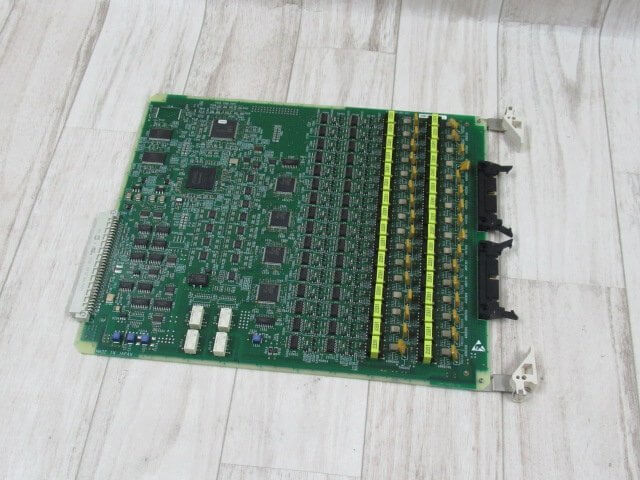 【中古】 F 32DT B \u003cBR\u003e富士通/FUJITSU \u003cBR\u003eNetwork LEGEND-V 社会的単位 \u003cBR\u003e【商行為電話機 御勤め用 電話 本体】\u003cBR\u003e\u003cBR\u003e