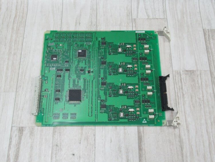 【中古】 F 4SVT J \u003cBR\u003e富士通/FUJITSU \u003cBR\u003eNetwork LEGEND-V 社会的単位 \u003cBR\u003e【商行為電話機 御勤め用 電話 本体】\u003cBR\u003e\u003cBR\u003e