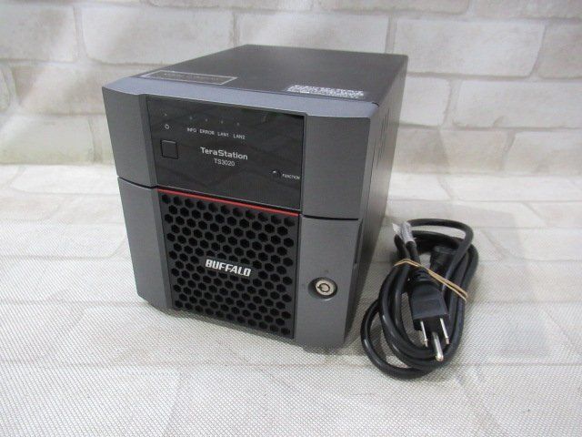 【中古】【鍵無】 TS3220DN0202 バッファロー / BUFFALO TS3220DNシリーズ TERASTATION 1TB×2 【 中古 ビジネスホン NAS 業務用 電話機 本体】