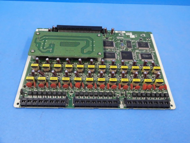 【中古】24KLC901 + EPW900(+) SAXA/サクサ AGREA LT900 24多機能電話機ユニット+内線延長電源ユニット 【ビジネスホン 業務用 電話機 本体】 10,010円