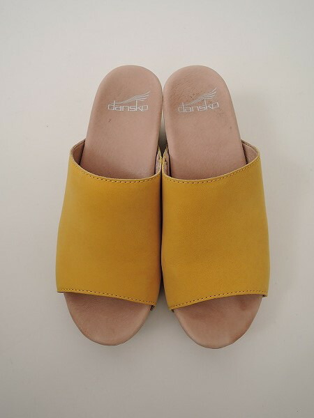 dansko maci yellow