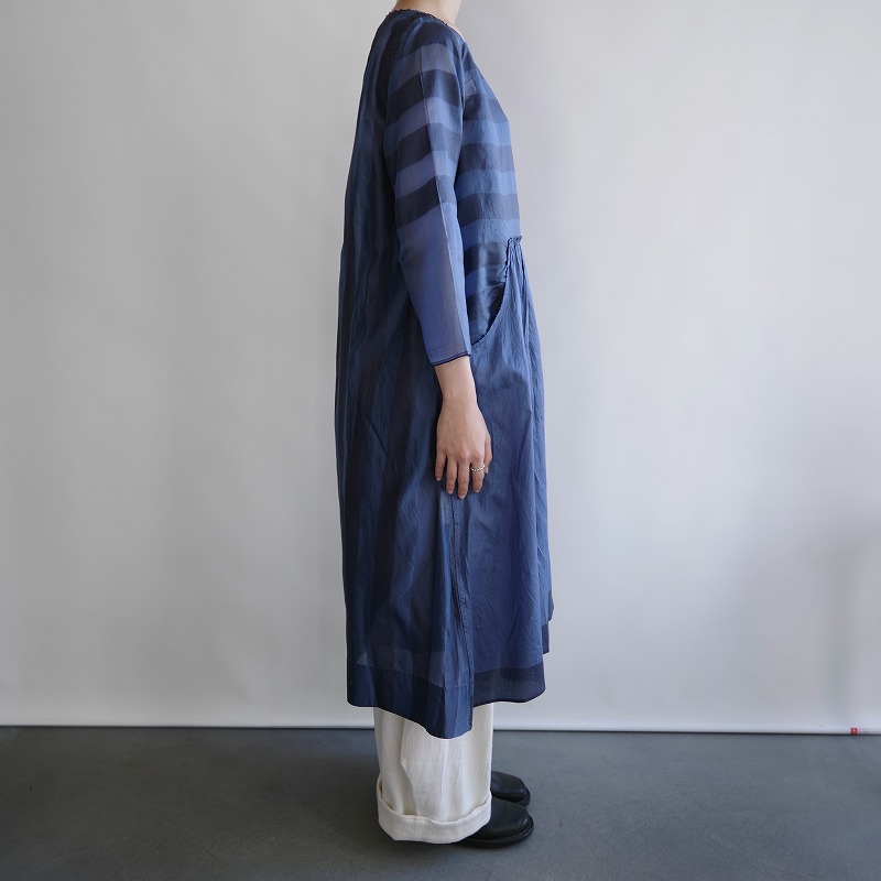 高級素材使用ブランド Silk Border Pero ペロ 新品 Dress 38 中古 12j02 高価買取中 ボーダーシルクワンピース Blue ワンピース Williamsav Com