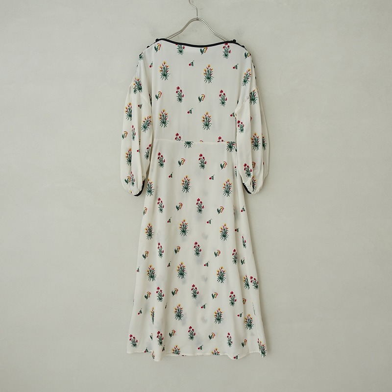 マメクロゴウチ Mame Kurogouchi フラワー刺繍ワンピース 2 中古 41f12 高価買取中 Butlerchimneys Com