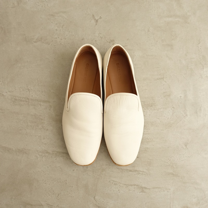 楽天市場】キュー que plain/プレーン レザースリッポンシューズ L