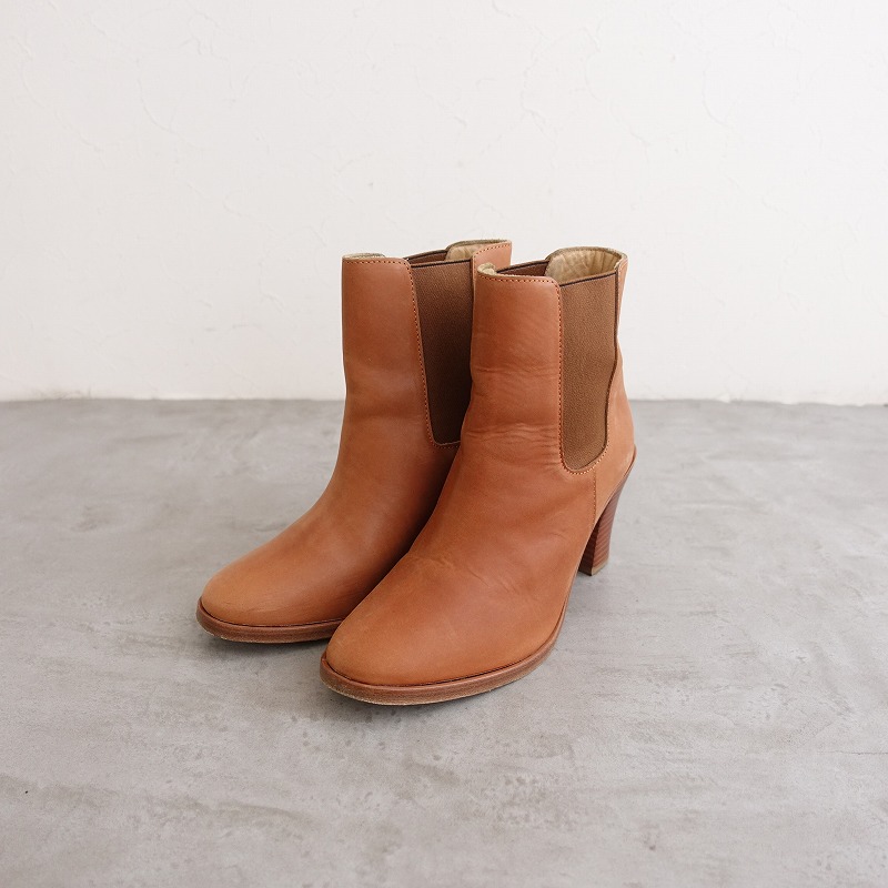 A.P.C. アーペーセー　チェルシーブーツ　サイドゴアブーツ Sophia チェルシーブーツ｜A.P.C. X CHARLOTTE CHESNAIS｜A.P.C.