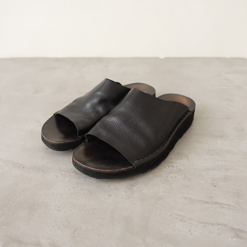 ★新品 SHOE&SEWN ROMA バックストラップサンダル 牛革 黒 38 楽天市場】シューアンドソーン SHOE & SEWN Roma バック