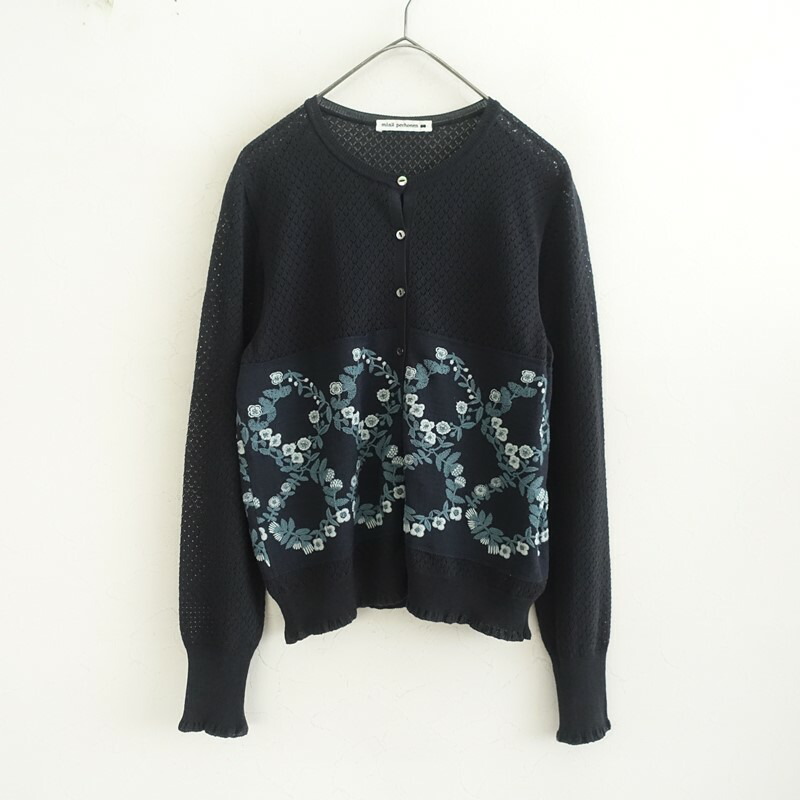 ミナペルホネン　mina perhonen hana hane カーディガン黒 mina perhonen hanaha カーディガン - ミナペルホネン正規取扱店