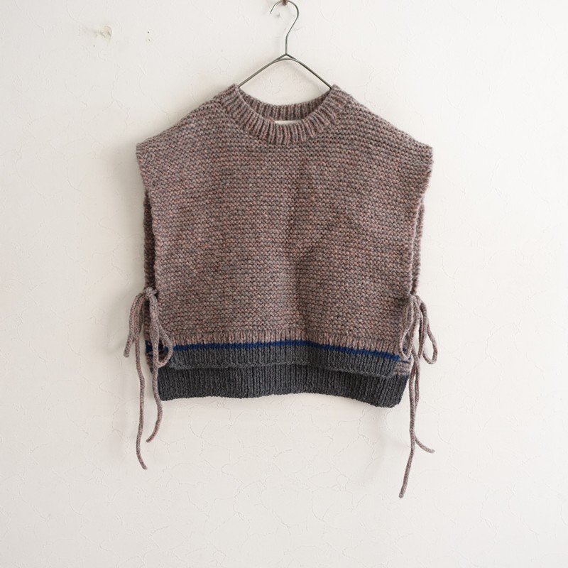 【定価2.9万】DARUMA ×アトリエナルセ atelier naruse mong-mal hand knitted vest サイドリボンベスト - 【中古】【52B62】