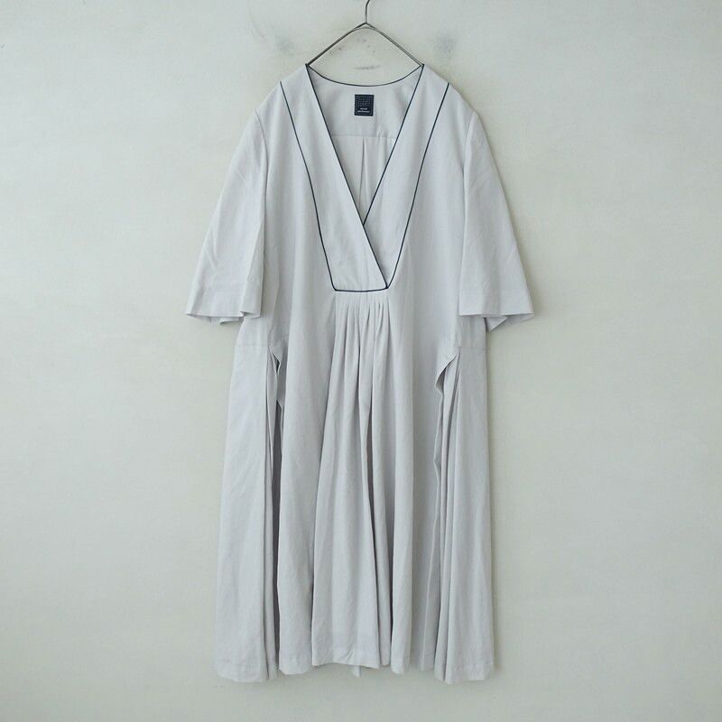 【定価9万】ミナペルホネン mina perhonen sable Vネックドレス 38 【中古】【92C62】 40,916円