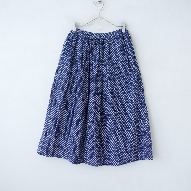 【2024SS/定価1.9万】アーメン ARMEN CAMBRIC SMALL FLOWER PRINT EASY GATHERED SKIRT 1 【中古】【92C62】