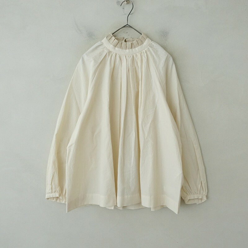 【美品】マガリ MAGALI フリルネックコットンギャザーブラウス  - 【中古】【62E62】
