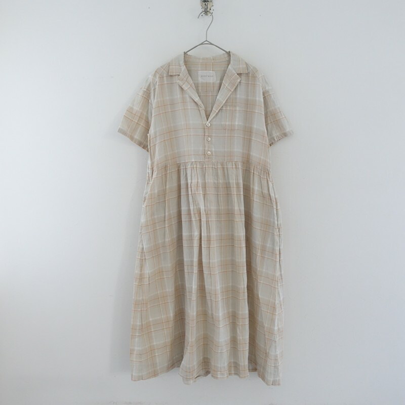 ガサグルー GASA grue 綿織物照合のしるし半袖ギャザーうつり変わり衣裳  - 【中古】【50F62】