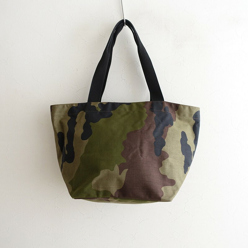 【定価3.3万】エルベシャプリエ Herve Chapelier 925W カモフラージュ ナイロン舟形ショルダーバッグ L 【中古】【61G62】｜ブランド古着買取drop 11,148円