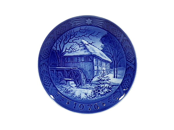 :【未使用新品】 ロイヤルコペンハーゲン（Royal Copenhagen） イヤープレート 1976年 「デンマークの水車小屋」 ROYAL COPENHAGEN 【訳あり】